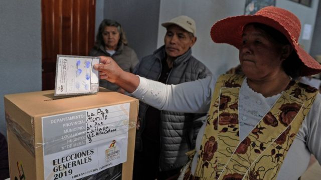 Votante en Bolivia.