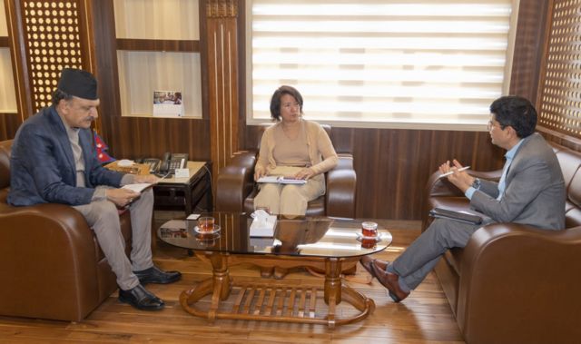 अर्थमन्त्री महत र युरोपेली सङ्घकी राजदूतबीचको भेटवार्ता 