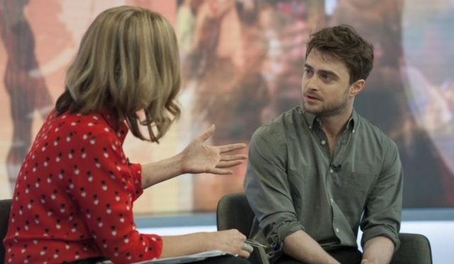 Daniel Radcliffe y Victoria Derbyshire