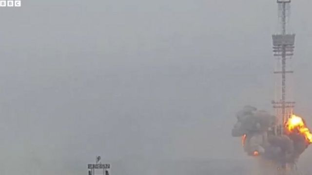 Explosão em torre de TV em Kiev