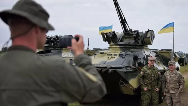 українські військові