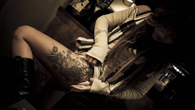 Tattoos in Japan: Why they're so tied to the yakuza - BBC News