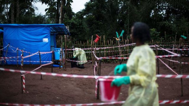 Ndị ọrụ ahụike na-ebe ekewapụrụ iche maka ndị na-arịa Ebola