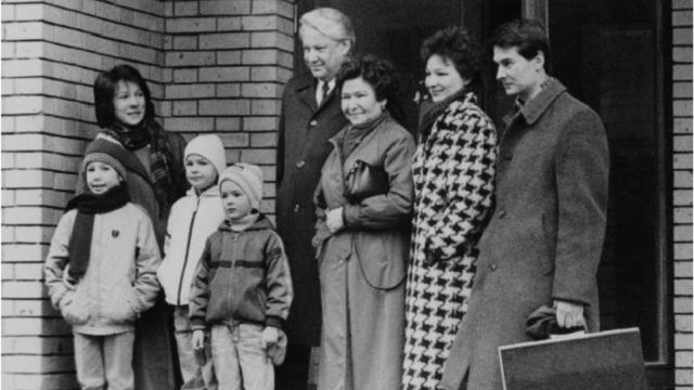 Boris Yeltsin with family in Moscow, Russia. From the left: Boris's daughter Tatiana Dyachenko with children, Boris Yeltsin with his wife Naina Yeltsina, Boris's daughter Elena Okulova, her husband Valery Okulov.