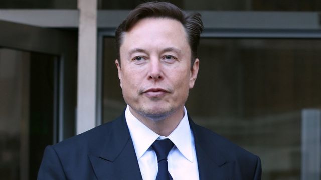 Elon Musk Threatens to Sue Microsoft After it Drops Twitter From