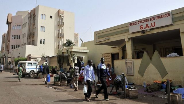 Des services de l'hôpital Gabriel Touré, l'un des principaux établissements de santé du Mali
