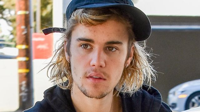 Justin Bieber haircut: Singer shaves off hair and the internet is very  happy - CBBC Newsround