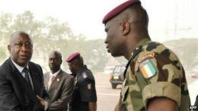 Le général Dogbo Blé en compagnie de Laurent Gbagbo
