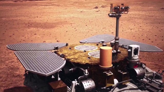 Igishushanyo: Zhurong isa n'ibinyabiziga Spirit na Opportunity bya NASA