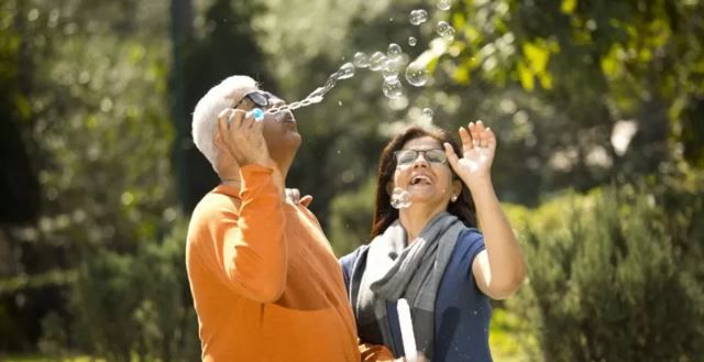 மகிழ்ச்சி, அரோக்கியம்