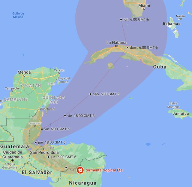 Posición y trayectoria de Eta prevista por el NHC, actualizado a las 10:33 CST (GMT-6) del miércoles, 4 de noviembre.