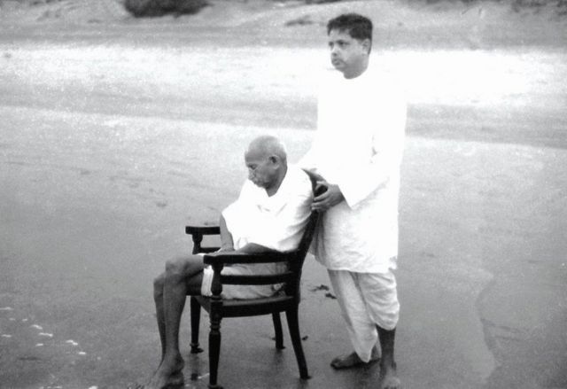 शोक मनाते गांधी