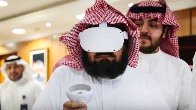 مبادرة سعودية للمس الحجر الأسود افتراضيا