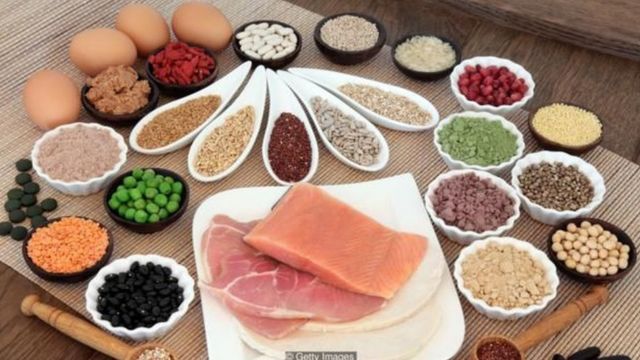 Hầu hết mọi người dùng nhiều protein hơn mức khuyến nghị nên dùng hàng ngày trong chế độ ăn