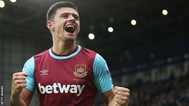 Aaron Cresswell: West Ham left-back signs one-year contract extension to  2021 - BBC Sport