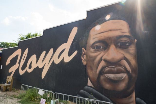 Mural de George Floyd em Atlanta