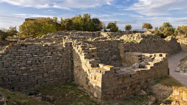 Na Turquia, arqueólogos acreditam ter encontrado evidências do Cavalo de  Troia