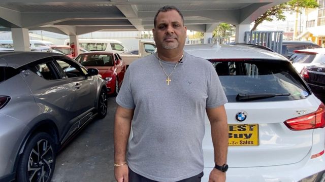 Empresário vende carros na Guiana