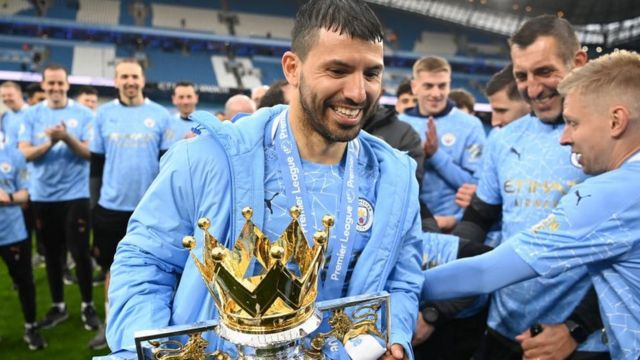 Sarjiyoo Aguweeroo Maanchistar Siitii waliin