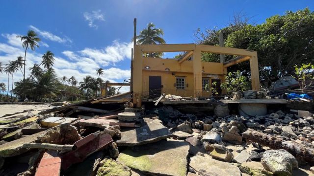 diferente a añadir limpiador Las edificaciones fantasma que el mar devora en la costa de Puerto Rico -  BBC News Mundo