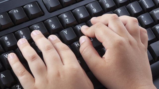 Jogos para criança aprender a digitar no computador