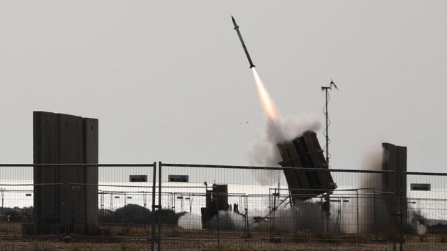 مسلحون في غزة أطلقوا عدة صواريخ على إسرائيل.