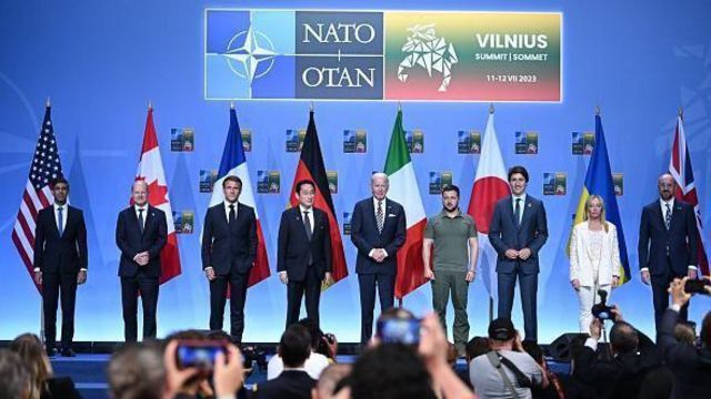 Лідери країн "Великої сімки" та президент України Володимир Зеленський