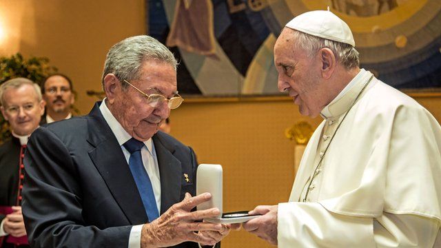 Raúl Castro e Francisco
