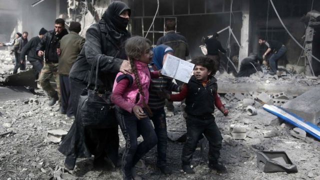 シリア政権軍 反体制派地域への空爆を激化 数十人死亡 cニュース