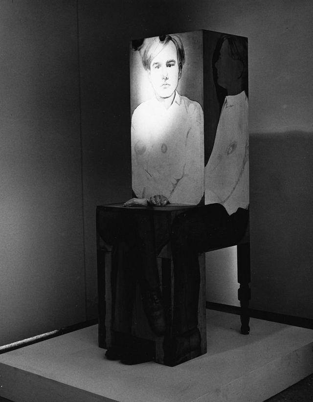 Escultura "Andy" trabajada por Marisol entre 1962 y 1963.