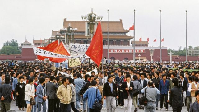 北京天安门广场上集会的学生（14/5/1989）