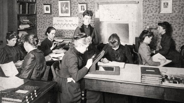 Quién fue Henrietta Swan Leavitt, cuyo trabajo permitió que Albert Einstein y Edwin Hubble hicieran descubrimientos que cambiarían el mundo - BBC News Mundo