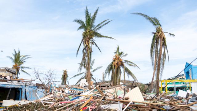 Huracán Iota: cómo se salvaron los habitantes de Providencia pese a que la  tormenta lo "destruyó todo" - BBC News Mundo