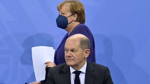 On December 2, 2021, the outgoing German Chancellor Merkel and his deputy Scholz