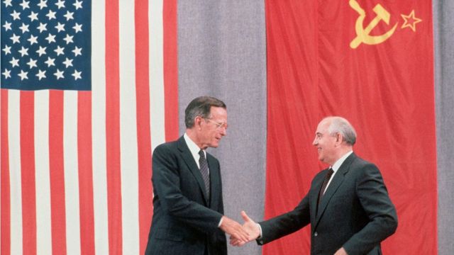 Bush y Gorbachov
