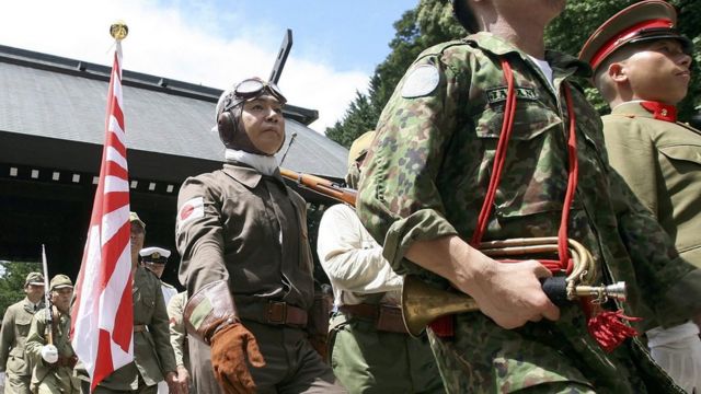 Over the past few decades, many Chinese people are still angry at the history of Japan's invasion of China during World War II. Japanese far-right visits to the Yasukuni Shrine have triggered protests in China and South Korea every time.