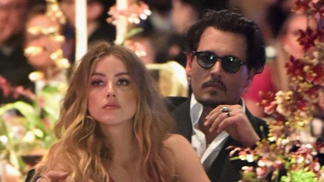 Amber Head e Johnny Depp em janeiro de 2016