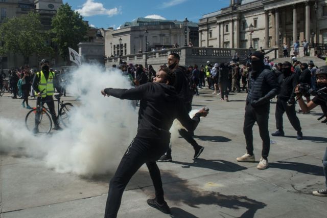 Основные столкновения прошли на Трафальгарской площади