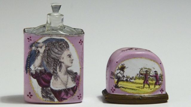 Ann Barry as Constance in King John, Scent bottle & English enamel case, on display in 'Shakespeare in Ten Acts', ca. 1780-1790.