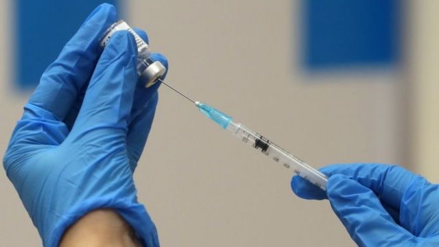 Koronavirüs mutasyonu: İngiltere'de tespit edilen yeni tür mevcut aşıları  nasıl etkiler? - BBC News Türkçe