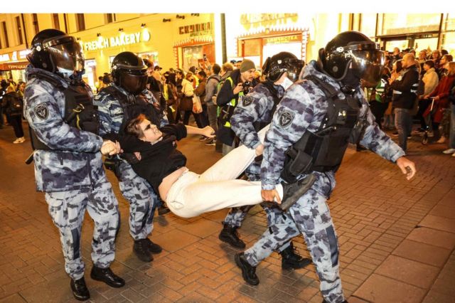 aresztowania na protestach były surowe