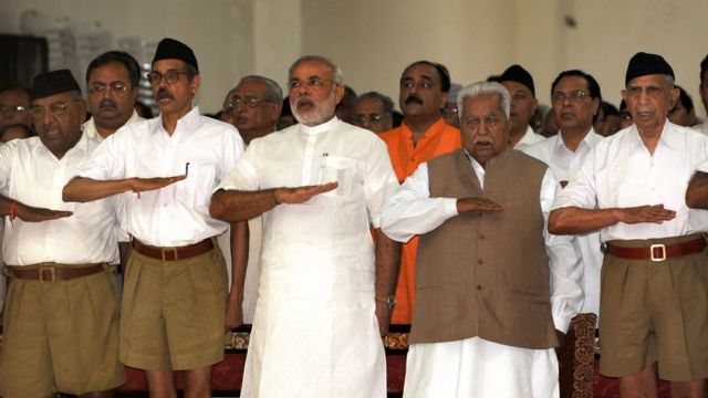 Modi attending a Rashtriya Swayamsevak Sangh (RSS) gathering in Ahmedabad (2009)
