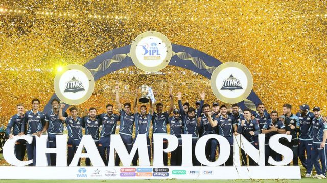 கோப்பையை வென்ற குஜராத் டைட்டன்ஸ்