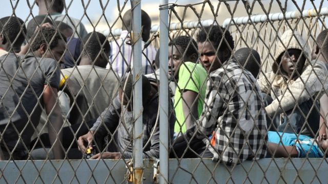 国連によるとシリア、アフガニスタン、ソマリアからの難民が多数を占めている