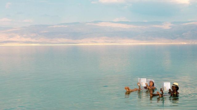 死海不仅浮力大，还是保存化石的好地方（图片来源：Getty）(photo:BBC)