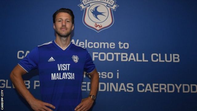 OFFICIAL: Víctor Camarasa joins Cardiff on loan