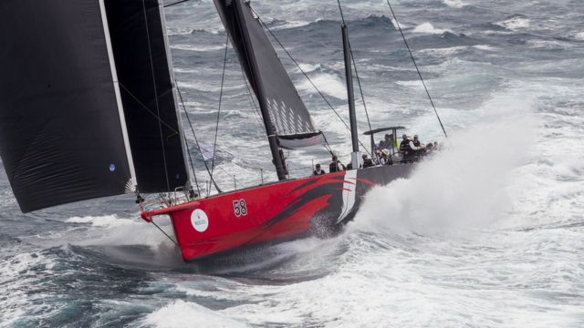 Comanche Wins Sydney Hobart Yacht Race After Comeback Bbc News