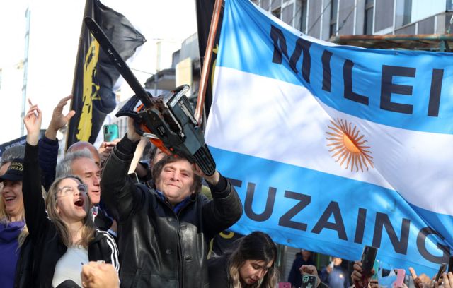 Javier Milei em campanha na Argentina