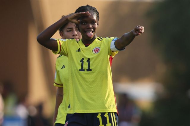 Linda Caicedo celebra un gol.