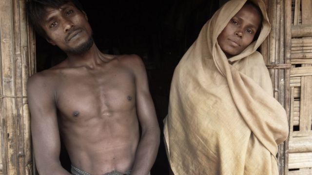 বাংলাদেশে আশ্রয় নিয়েছে হাজার হাজার রোহিঙ্গা শরণার্থী